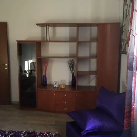 Tezone Apartment *